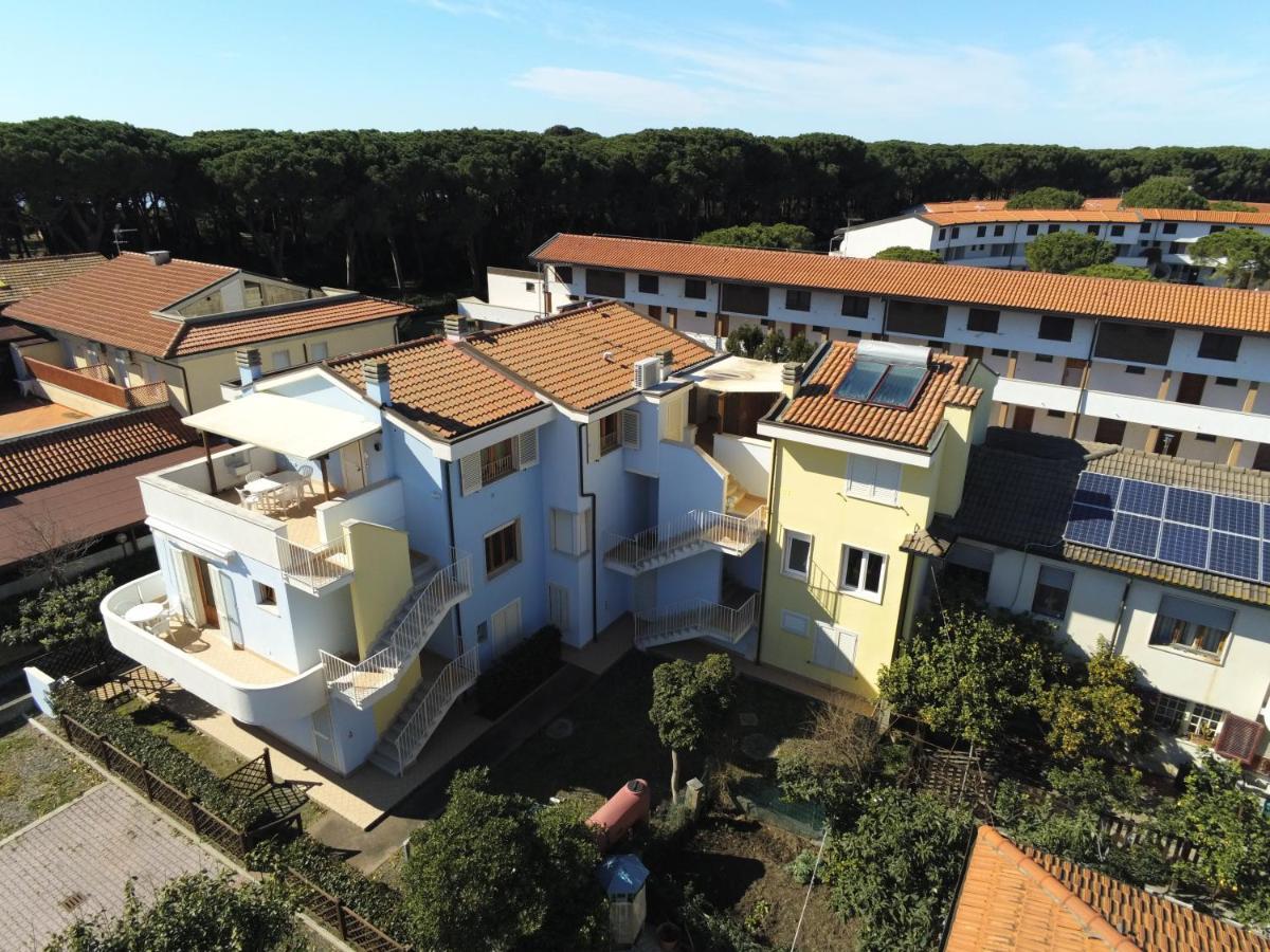 Appartamenti Manuela Vada Exterior photo