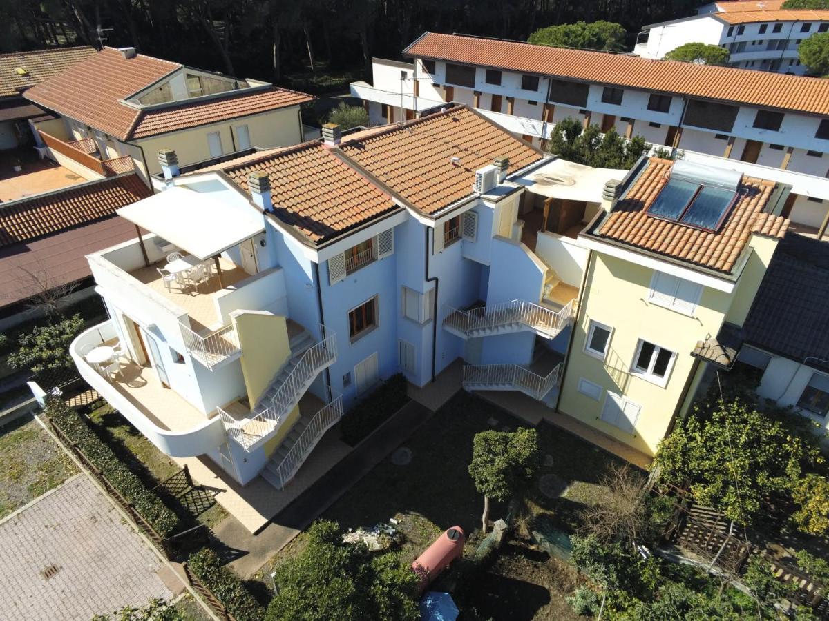 Appartamenti Manuela Vada Exterior photo