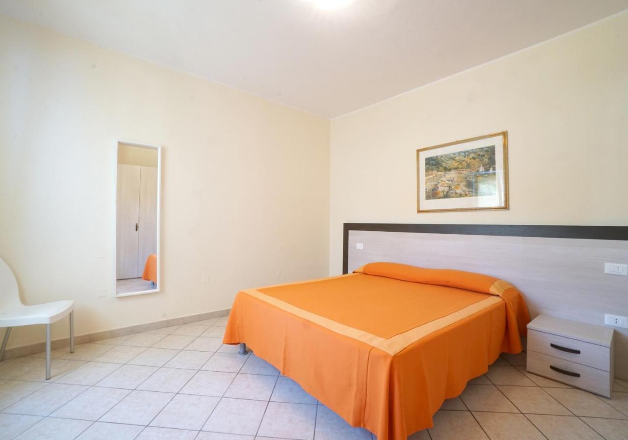 Appartamenti Manuela Vada Exterior photo